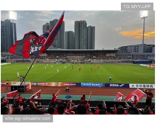 重庆铜梁龙升班马身份下防守稳健，组织纪律性成关键